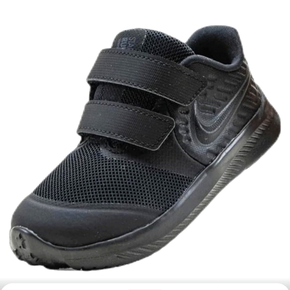 NWOT Nike Star Runner 2 Size 4 Toddler Color Black - Picture 1 of 9